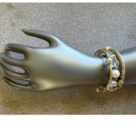 Silver Tone Hearts, Spacers, Pearls, Faceted Clear Beads Wrap Bracelet - Picture 2 of 5